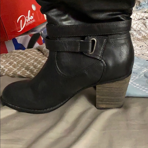 Boots - Picture 3 of 4